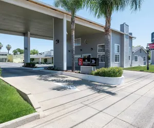Photo 2 - Red Roof Inn Yuba City Bonanza - Marysville