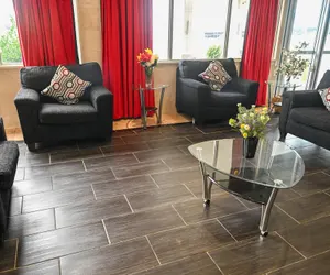 Photo 2 - Ramada by Wyndham North Bergen