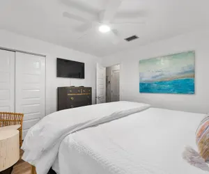 Photo 3 - Little Beach Chickee 1 Bedroom Condo by RedAwning