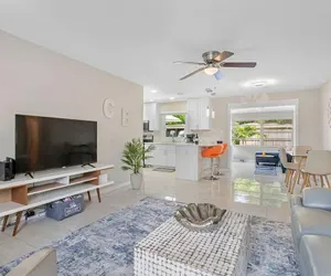 Photo 5 - Pool Hottub 5 Miles Clearwater IRB Pet Friendly