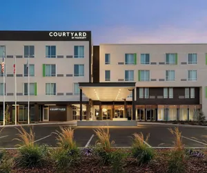 Photo 2 - Courtyard by Marriott Cleveland TN