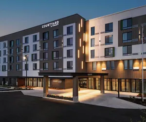 Photo 2 - Courtyard by Marriott Cleveland TN