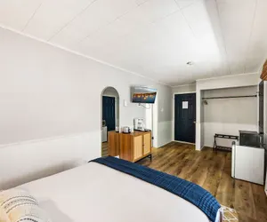 Photo 5 - Fresh Coast Motel