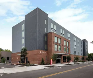 Photo 2 - La Quinta Inn & Suites by Wyndham Chattanooga Downtown/South
