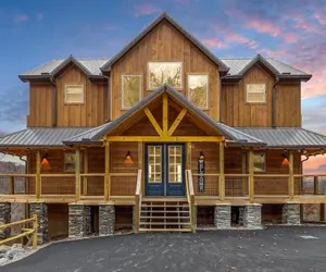 Photo 2 - Treehouse Lodge 5 Bedroom Cabin by RedAwning