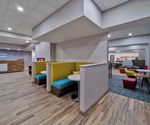 Photo 4 - Hampton Inn by Hilton Omaha UN Medical Center Area
