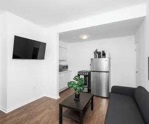 Photo 2 - Northside Suite 4