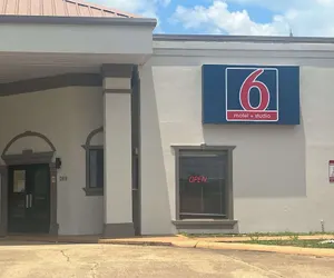 Photo 2 - Studio 6 Hammond, LA – I12 – I55