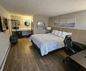 Photo 2 - Stone Creek Inn