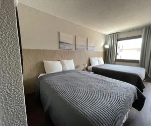 Photo 4 - Stone Creek Inn