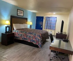 Photo 3 - El Tejas Motel