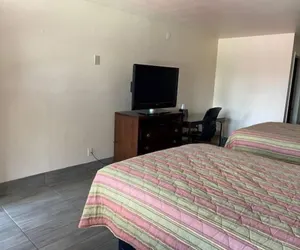 Photo 5 - El Tejas Motel