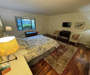 Photo 4 - Trinidad Inn