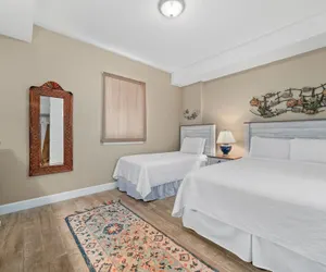 Photo 5 - Regency Isle 710