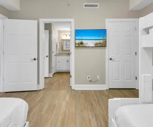 Photo 3 - Twin Palms 1401