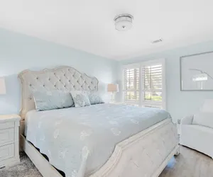 Photo 4 - Seascape Lakefront Villas 121- Uncorked