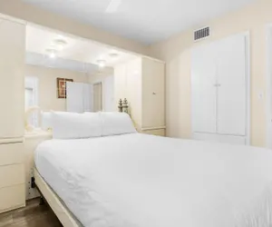 Photo 3 - Sunbird 211e