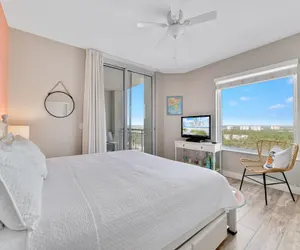 Photo 3 - Indigo West 1602