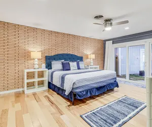 Photo 3 - Whispering Breezes At Windy Hill 4 Bedroom Home by RedAwning