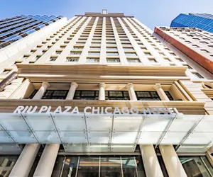 Photo 2 - Hotel Riu Plaza Chicago