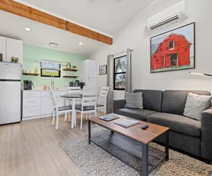 Photo 5 - Verbena Waterfront With Hot Tub