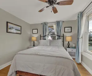 Photo 2 - OSH Walk to Main St