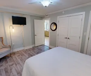 Photo 4 - Dolphin Point 105b 2 Bedroom Condo by RedAwning