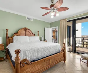 Photo 5 - Navarre Towers 104