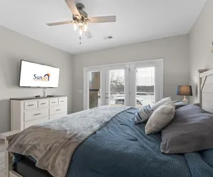 Photo 4 - On The Rocks 3 Bedroom Condo by RedAwning