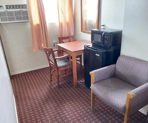 Photo 3 - Royal A Motel