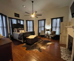 Photo 5 - Adelines Bed and Breakfast