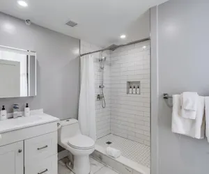 Photo 2 - Sosuite 1BR Apt w W D Gym Lounge Park View
