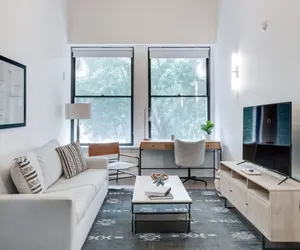 Photo 3 - Sosuite 1BR Loft w Park View, W/d, Gym, Lounge