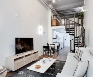 Photo 4 - Sosuite 1BR Loft w Park View, W/d, Gym, Lounge