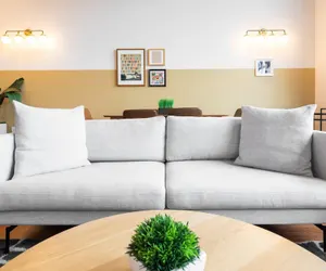 Photo 4 - Sosuite 2BR Apt w W/d, Gym, On-site Restaurant