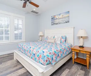 Photo 2 - Sandestin Bungalo 45: Golf Cart, Pool, & More!