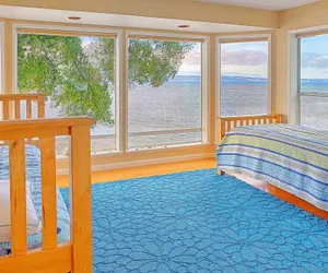Photo 5 - Four Stone Beach House