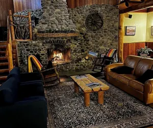 Photo 3 - The Lindsay Lodge & Restaurant