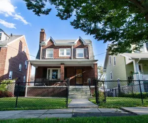 Photo 2 - 1BR Oasis Near Takoma Metro Minutes to Capital