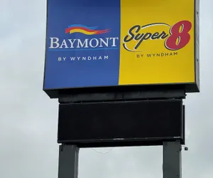 Photo 2 - Super 8 by Wyndham Corpus Christi Airport