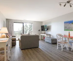 Photo 5 - Lake View Golf Course Condo 5056