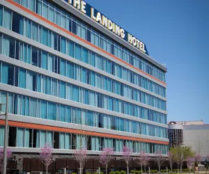 Photo 2 - The Landing Hotel at Rivers Casino