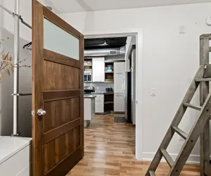 Photo 5 - Luxurious 2BDR Loft-Condo Grand Haven 12