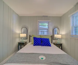 Photo 3 - Cottage Retreat Scenic Drive Resort 2