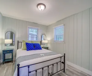 Photo 2 - Cottage Retreat Scenic Drive Resort 2