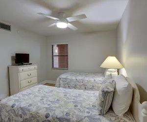 Photo 4 - Emerald Isle 502 - Premier