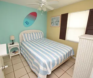 Photo 5 - Sunrise Village