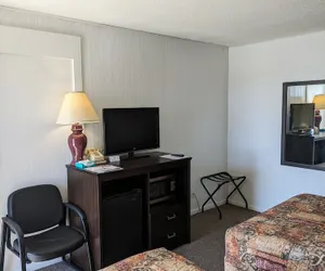 Photo 4 - Paradise Falls Motel &  Liquor LLC