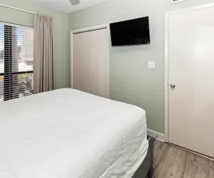 Photo 5 - Sandpiper Cove 1151 2 Bedroom Condo by RedAwning