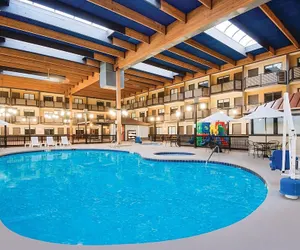 Photo 2 - Red Lion Hotel Gillette